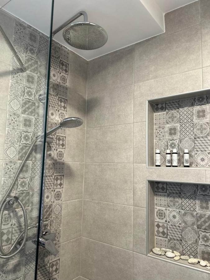 Calliopes By The Sea Boutique Suites Paralia Dionisiou Extérieur photo