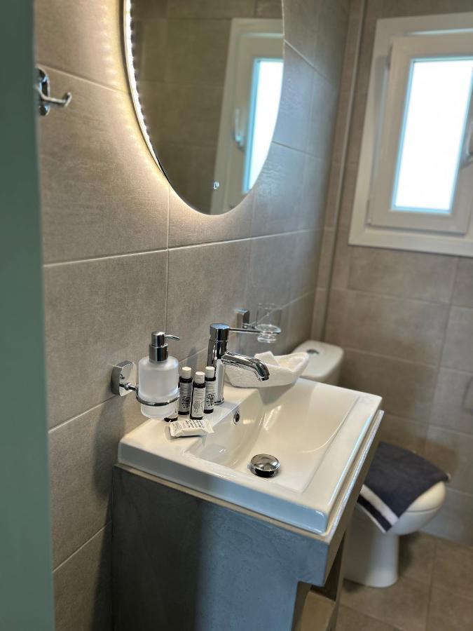 Calliopes By The Sea Boutique Suites Paralia Dionisiou Extérieur photo