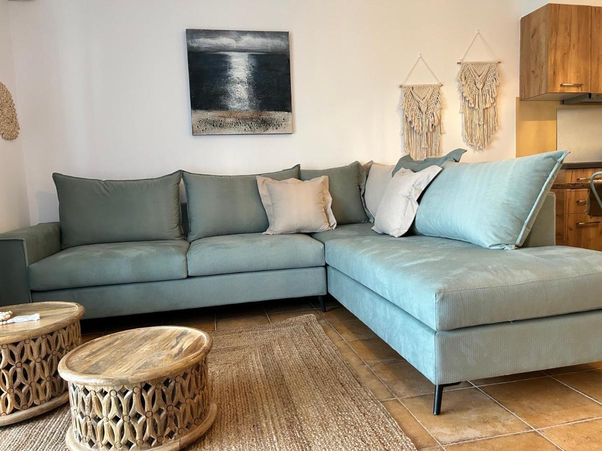 Calliopes By The Sea Boutique Suites Paralia Dionisiou Extérieur photo