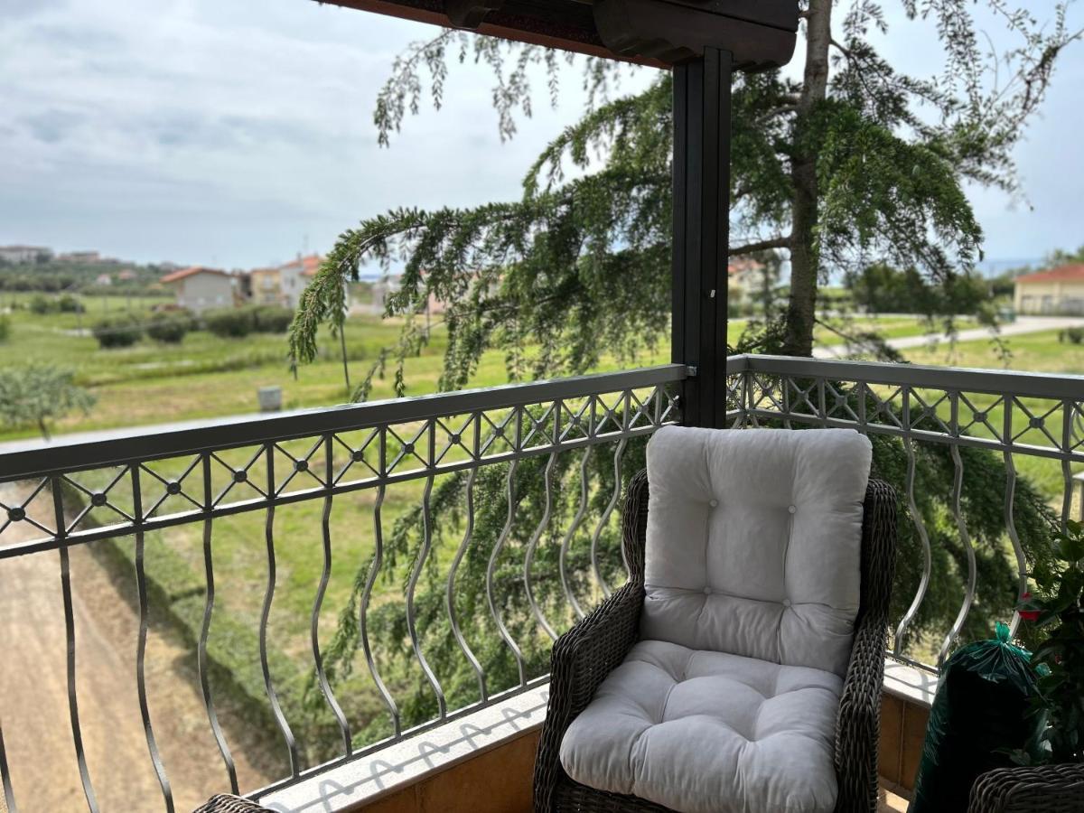 Calliopes By The Sea Boutique Suites Paralia Dionisiou Extérieur photo