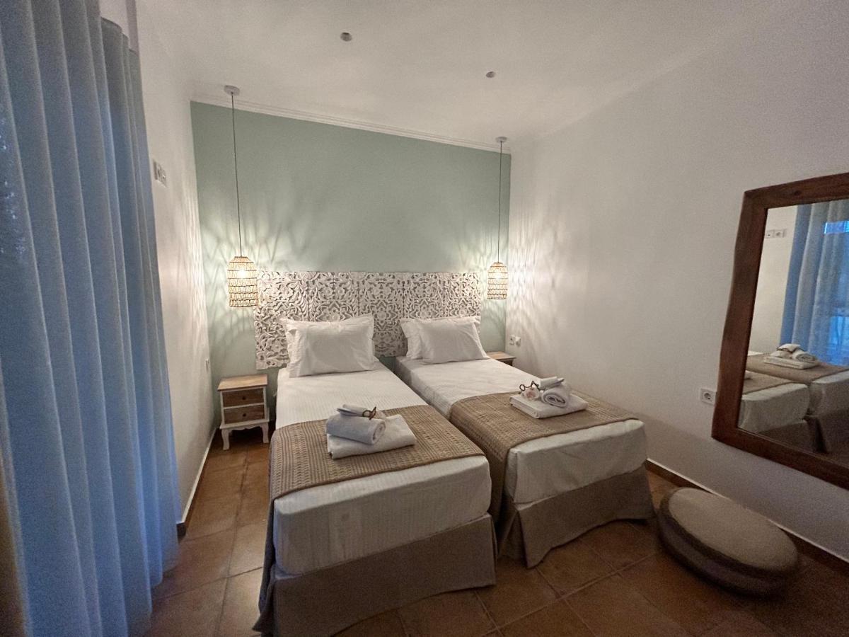 Calliopes By The Sea Boutique Suites Paralia Dionisiou Extérieur photo