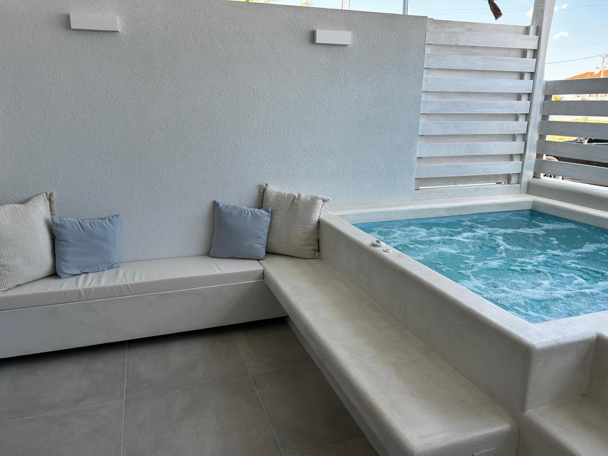 Calliopes By The Sea Boutique Suites Paralia Dionisiou Extérieur photo